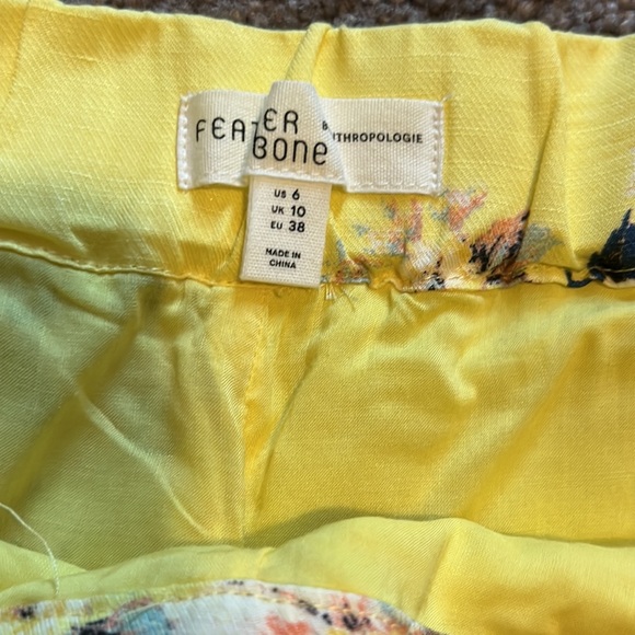 Anthropologie Feather Bone size 6 yellow floral pants Talese - Picture 6 of 12
